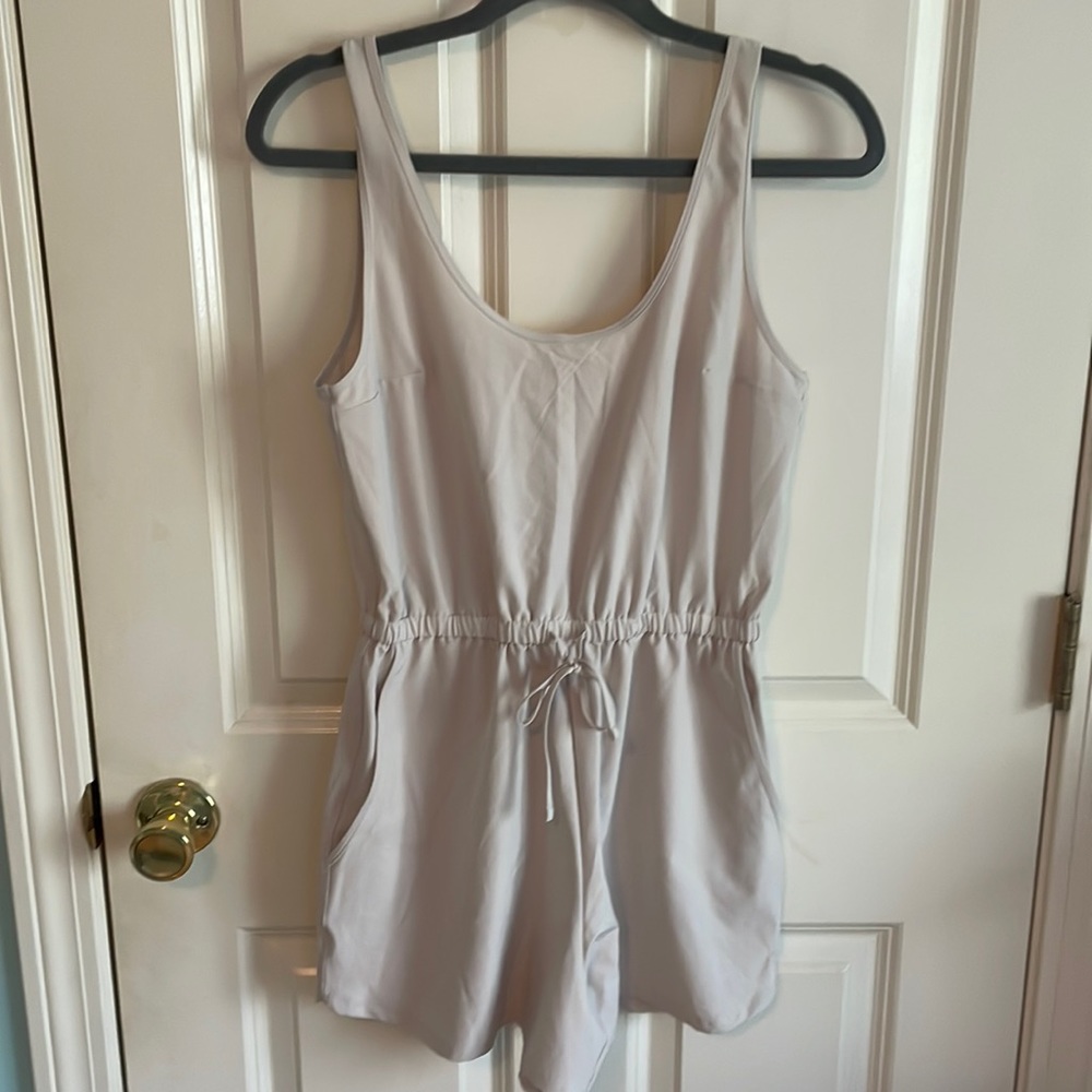 Abercrombie Traveler Romper, Size Small